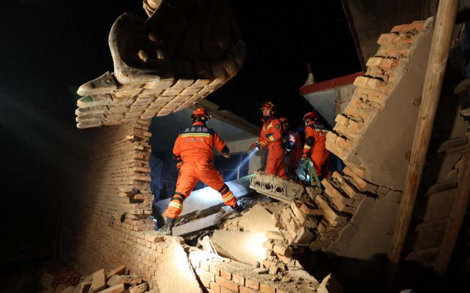 甘肃一场地震揭开贫穷真面目倒塌房屋以砖混结构农村自建房为主(图3)